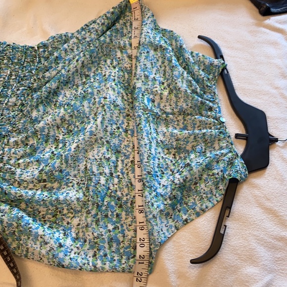 Dress - Picture 10 of 13